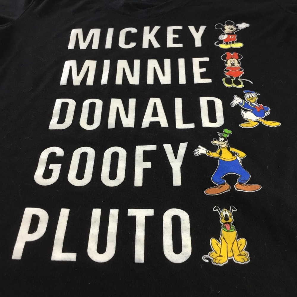 4/$16 🦋 Disney Classic 5 Tee, size XS